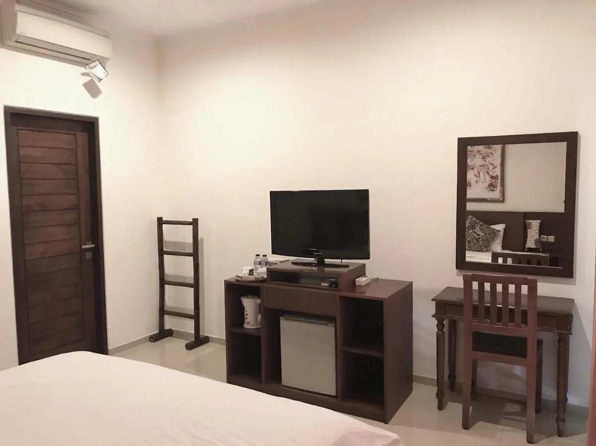 Pondok Chandra Batubelig Seminyak  Villa